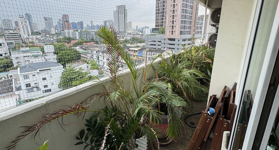 Condo en venta de 2 habitaciones en Khlong Toei, Bangkok