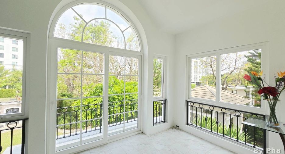 Villa en venta de 5 habitaciones en Mueang Chiang Mai, Chiang Mai