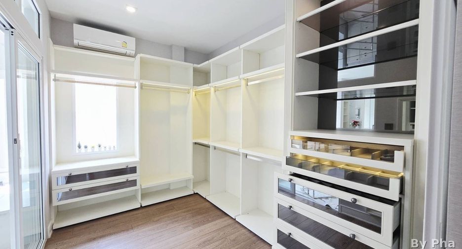 Villa en venta de 5 habitaciones en Mueang Chiang Mai, Chiang Mai