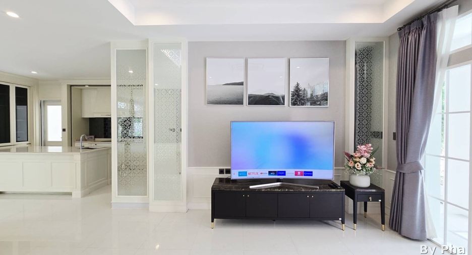 Villa en venta de 5 habitaciones en Mueang Chiang Mai, Chiang Mai
