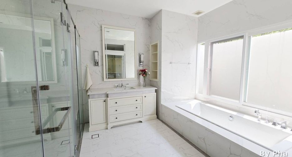 Villa en venta de 5 habitaciones en Mueang Chiang Mai, Chiang Mai