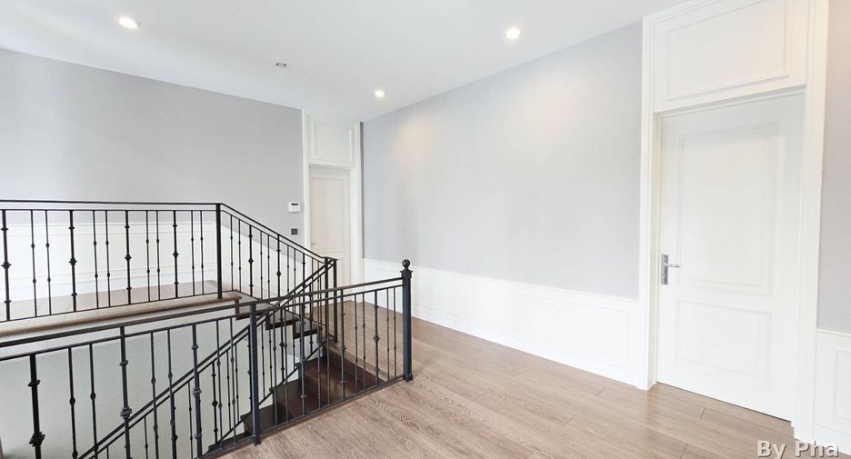 Villa en venta de 5 habitaciones en Mueang Chiang Mai, Chiang Mai