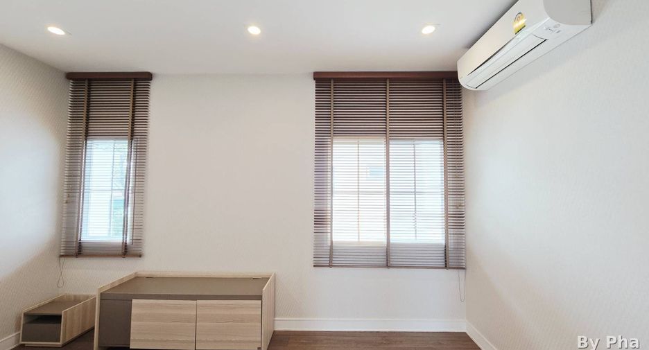 Villa en venta de 5 habitaciones en Mueang Chiang Mai, Chiang Mai