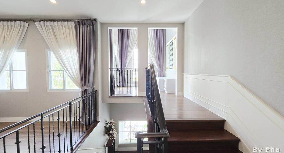 Villa en venta de 5 habitaciones en Mueang Chiang Mai, Chiang Mai