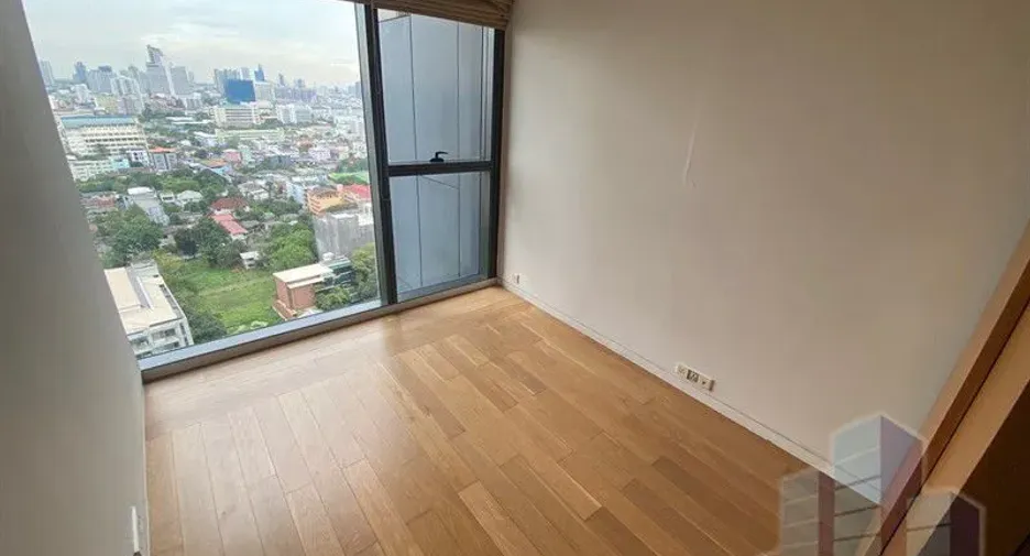 À louer 3 chambres condo à Sathon, Bangkok