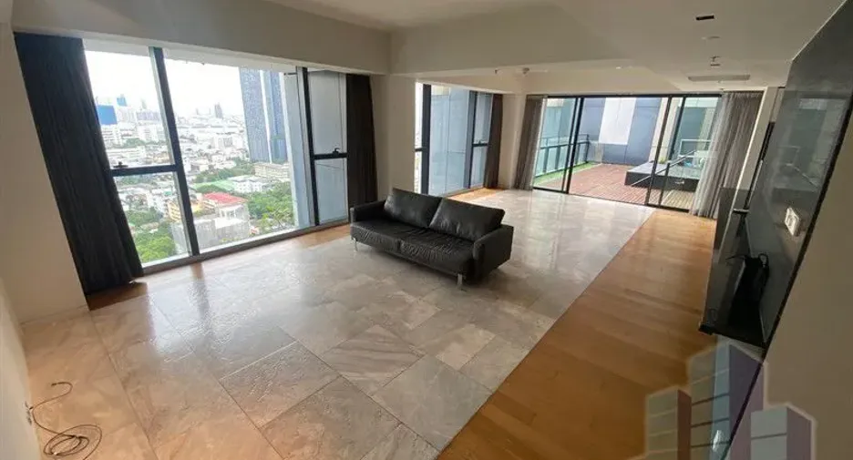 À louer 3 chambres condo à Sathon, Bangkok