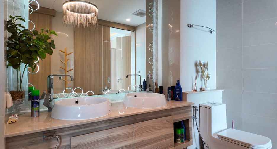 For sale 2 bedrooms condo in Jomtien, Pattaya