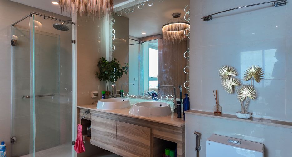For sale 2 bedrooms condo in Jomtien, Pattaya