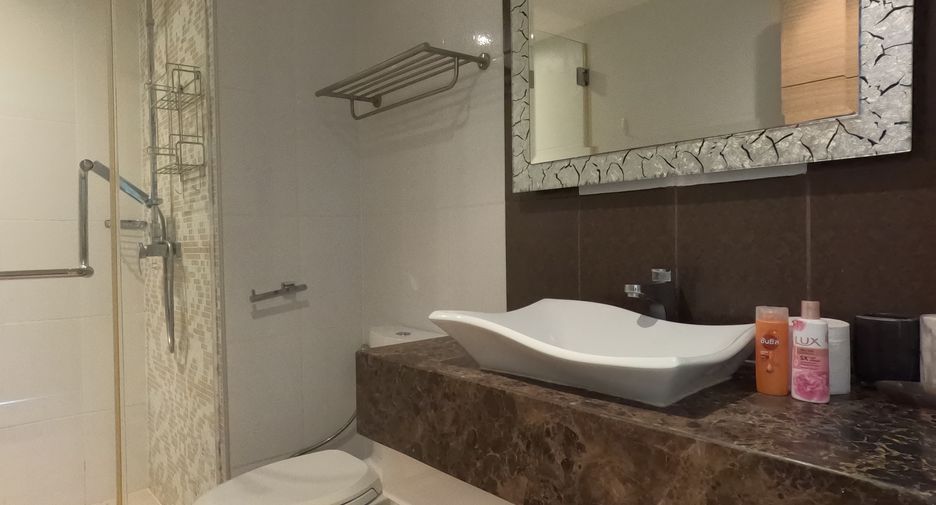 出售 2 卧室 公寓 在 Bang Lamung, Chon Buri