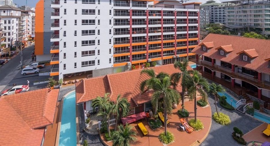 For sale 2 bedrooms condo in Pratumnak, Pattaya