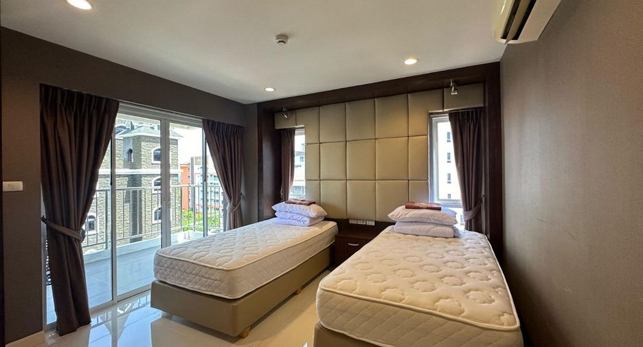 For sale 2 bedrooms condo in Pratumnak, Pattaya