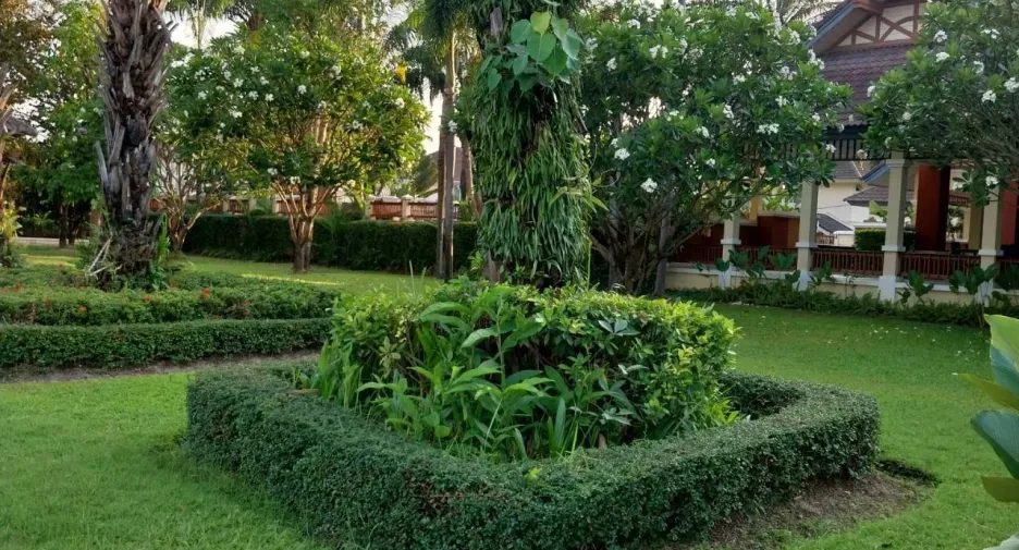 For sale 5 bedrooms house in Doi Saket, Chiang Mai