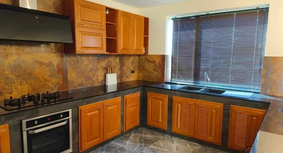 For rent 4 bedrooms villa in Doi Saket, Chiang Mai