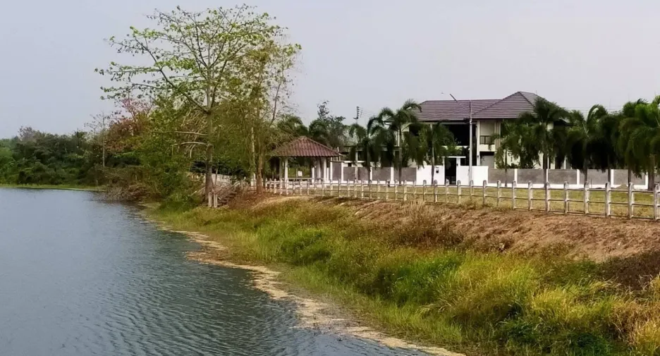For rent 4 bedrooms villa in Doi Saket, Chiang Mai
