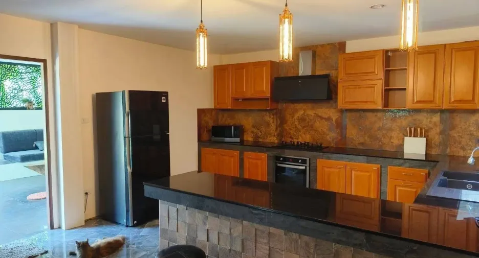 For rent 4 bedrooms villa in Doi Saket, Chiang Mai