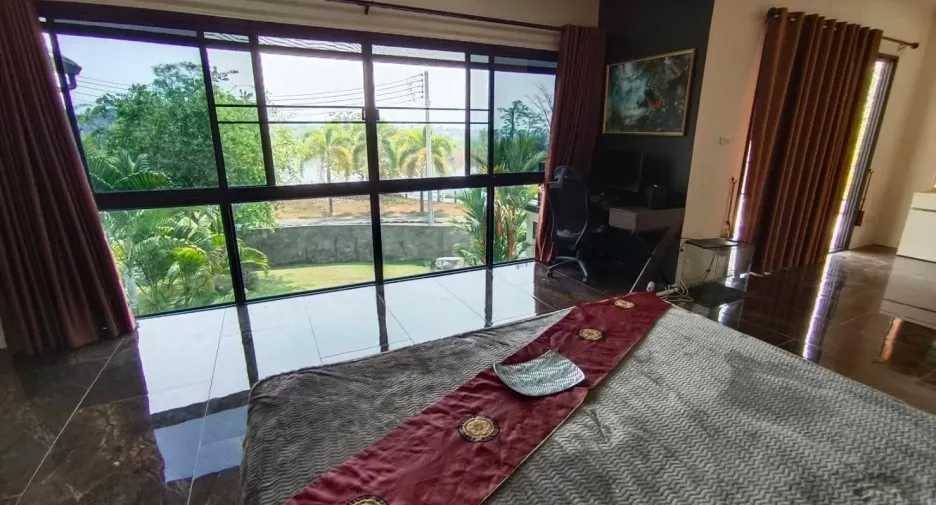 For rent 4 bedrooms villa in Doi Saket, Chiang Mai