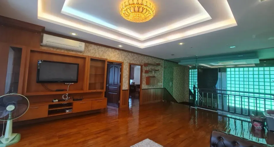 For rent 5 bedrooms house in Mueang Phuket, Phuket