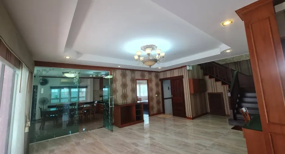 For rent 5 bedrooms house in Mueang Phuket, Phuket