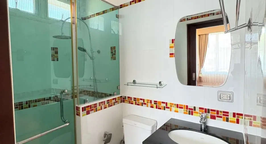 For rent 5 bedrooms house in Mueang Phuket, Phuket