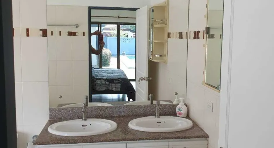 For rent 4 bedrooms house in Thalang, Phuket