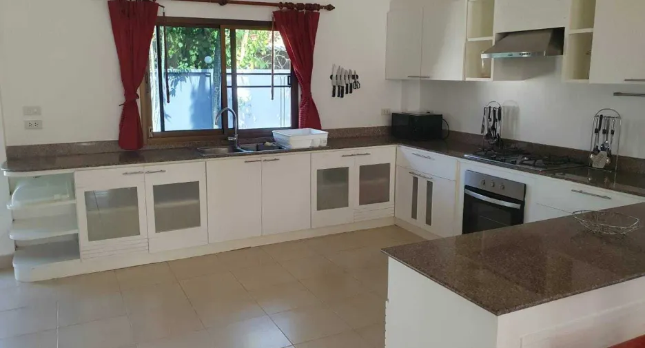 For rent 4 bedrooms house in Thalang, Phuket