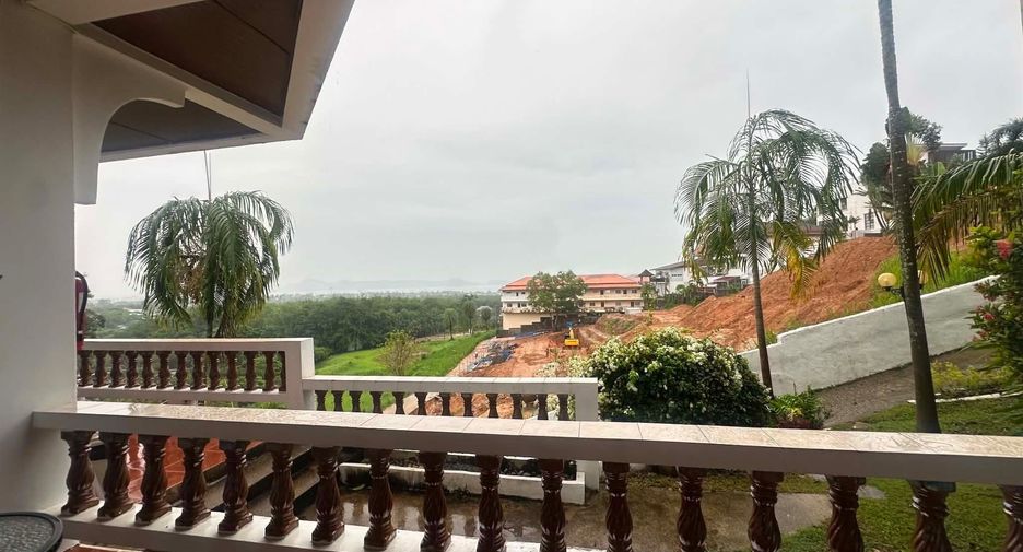 出租 2 卧室 公寓式住宅 在 Phuket Town, 普吉