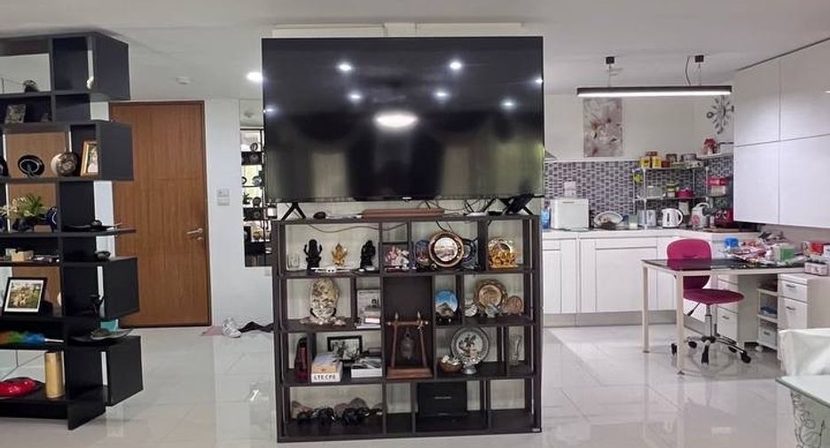 For sale 2 bedrooms condo in North Pattaya, Pattaya