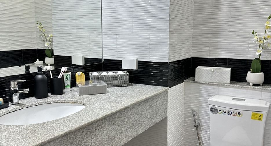 For sale 1 bed condo in Pratumnak, Pattaya
