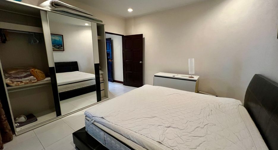 For sale 3 bedrooms condo in Sattahip, Chonburi