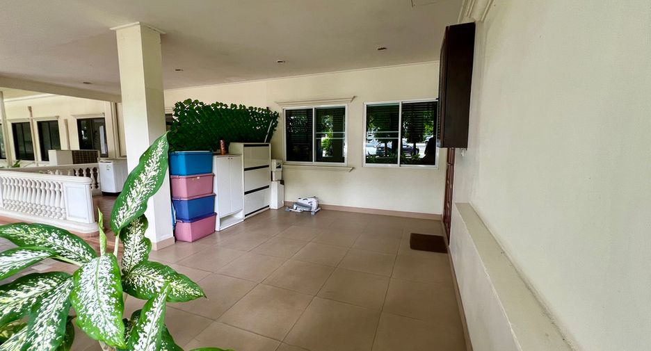 For sale 3 bedrooms condo in Sattahip, Chonburi