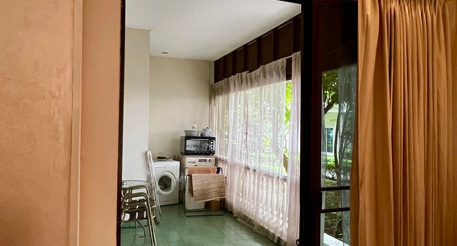 For sale 3 bedrooms condo in Sattahip, Chonburi
