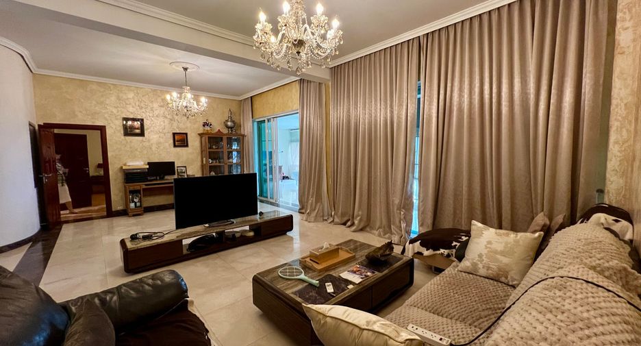 For sale 3 bedrooms condo in Sattahip, Chonburi