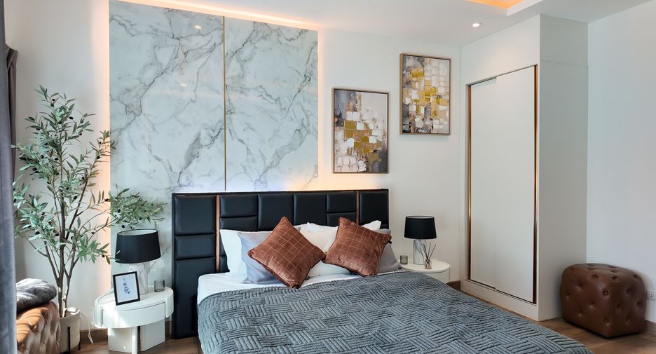 For sale 1 bed condo in Pratumnak, Pattaya