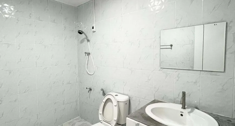 For rent 4 bedrooms townhouse in Bang Khen, Bangkok