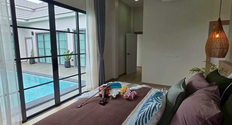 For sale 3 bedrooms villa in East Pattaya, Pattaya