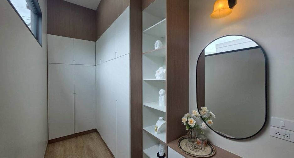 For sale 3 bedrooms villa in East Pattaya, Pattaya