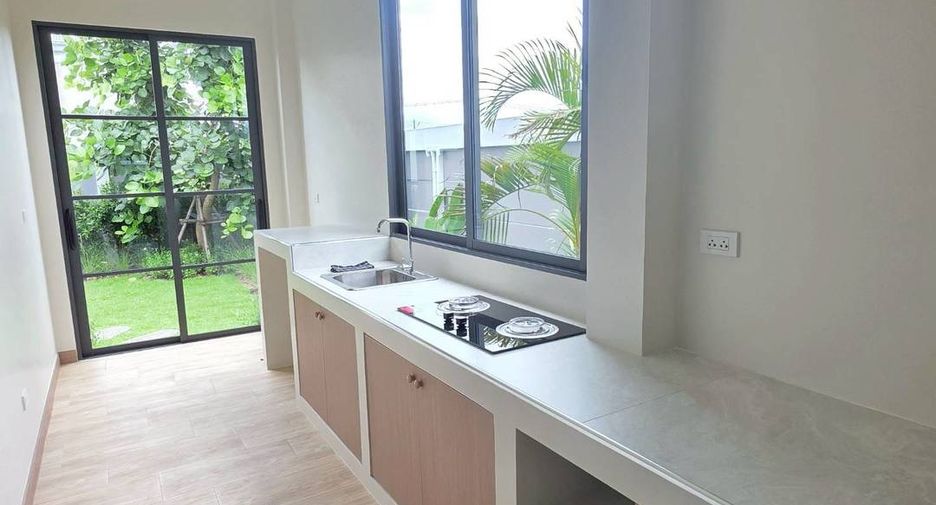 For sale 3 bedrooms villa in East Pattaya, Pattaya