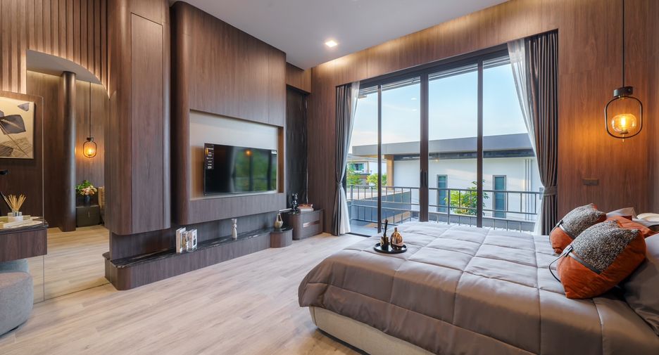 For sale 6 bedrooms villa in East Pattaya, Pattaya