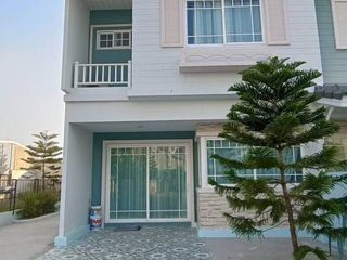 For sale 3 bedrooms townhouse in Bang Lamung, Chonburi