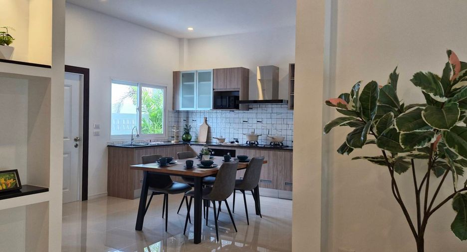 For sale 3 bedrooms house in East Pattaya, Pattaya