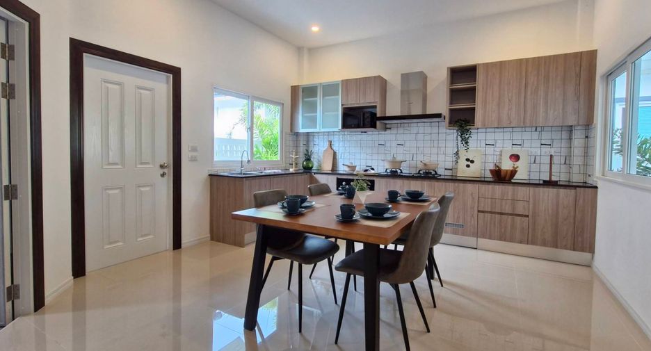 For sale 3 bedrooms house in East Pattaya, Pattaya