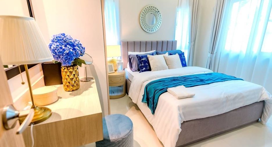 For sale 4 bedrooms villa in Huay Yai, Pattaya
