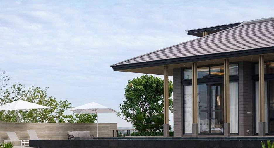 For sale 4 bedrooms villa in Bang Lamung, Chonburi