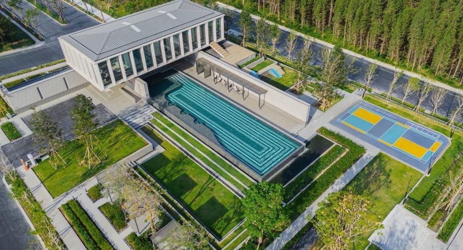 For sale 4 bedrooms villa in Bang Lamung, Chonburi