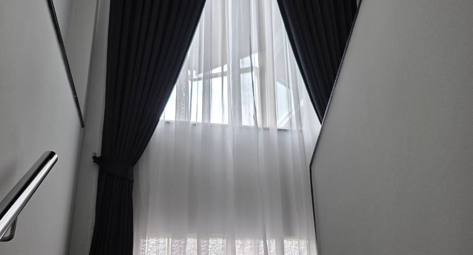 For sale 3 bedrooms villa in Bang Lamung, Chonburi
