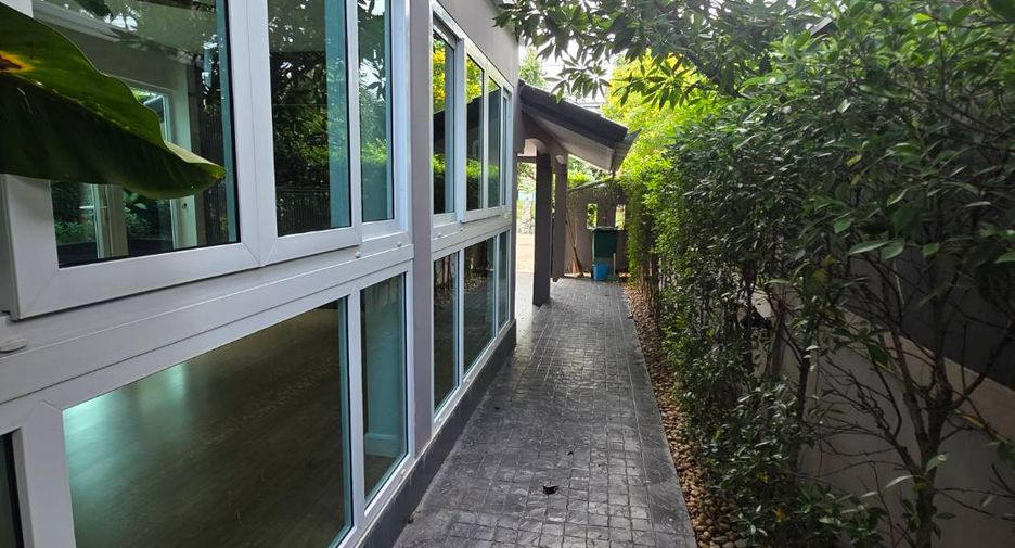 For sale 3 bedrooms villa in Bang Lamung, Chonburi
