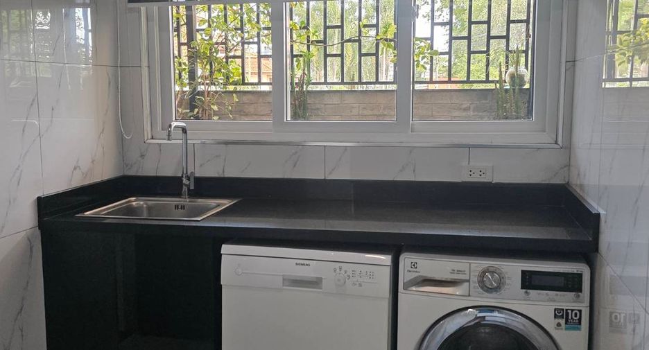 For sale 3 bedrooms villa in Bang Lamung, Chonburi