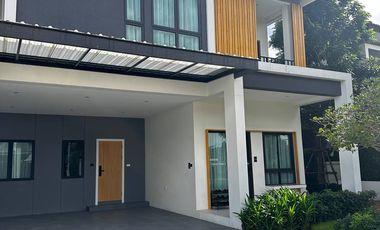 For sale 4 bedrooms house in East Pattaya, Pattaya