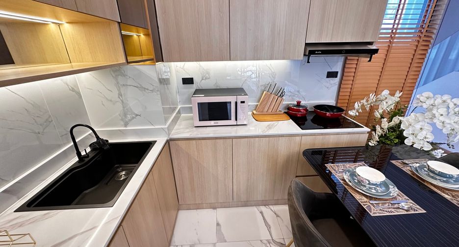For sale 4 bedrooms townhouse in Bang Lamung, Chonburi