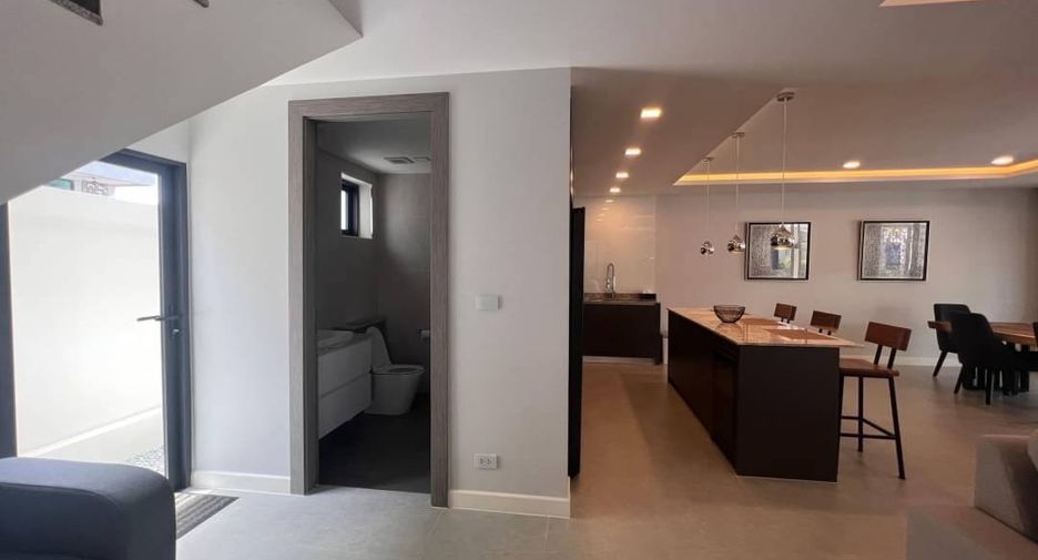 Villa en venta de 5 habitaciones en Jomtien, Pattaya